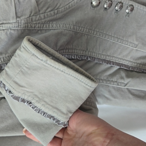 WHBM White House Black Market Grey Velvet Blazer with Grey Satin Trim Sz 4 - Picture 6 of 15